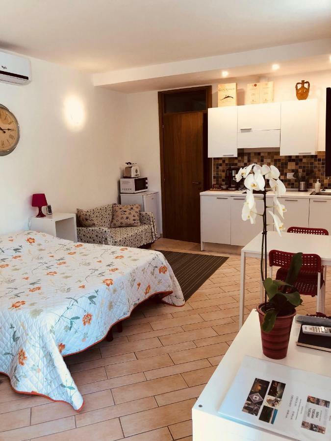 La Dolce Vita Studio With Free Private Parking Siena Kültér fotó